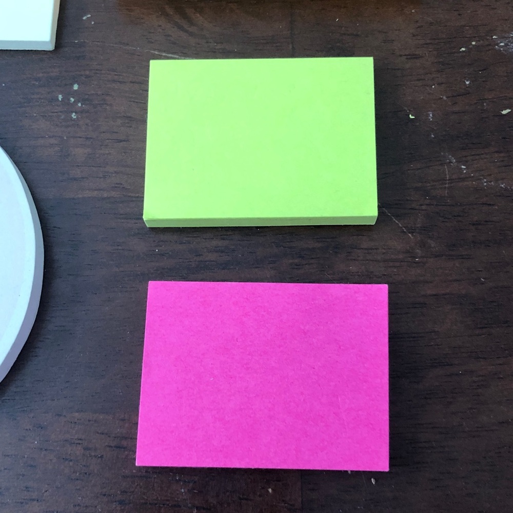 👻 Assorted Bright Sticky Note Pads Set - Picture 5 of 6